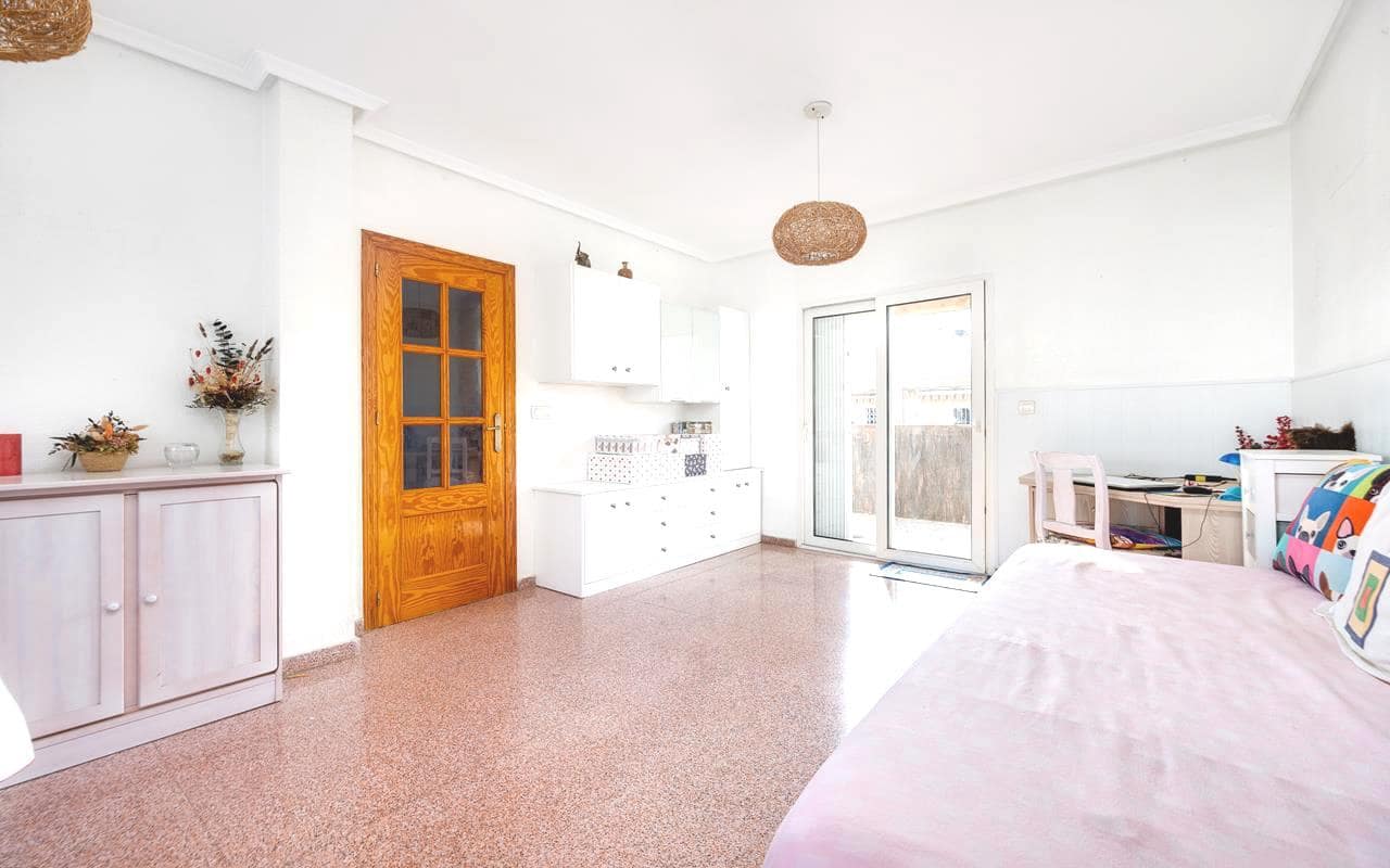 2 slaapkamer Appartement te koop in Torrevieja - € 169.500 (Ref: 9343334)