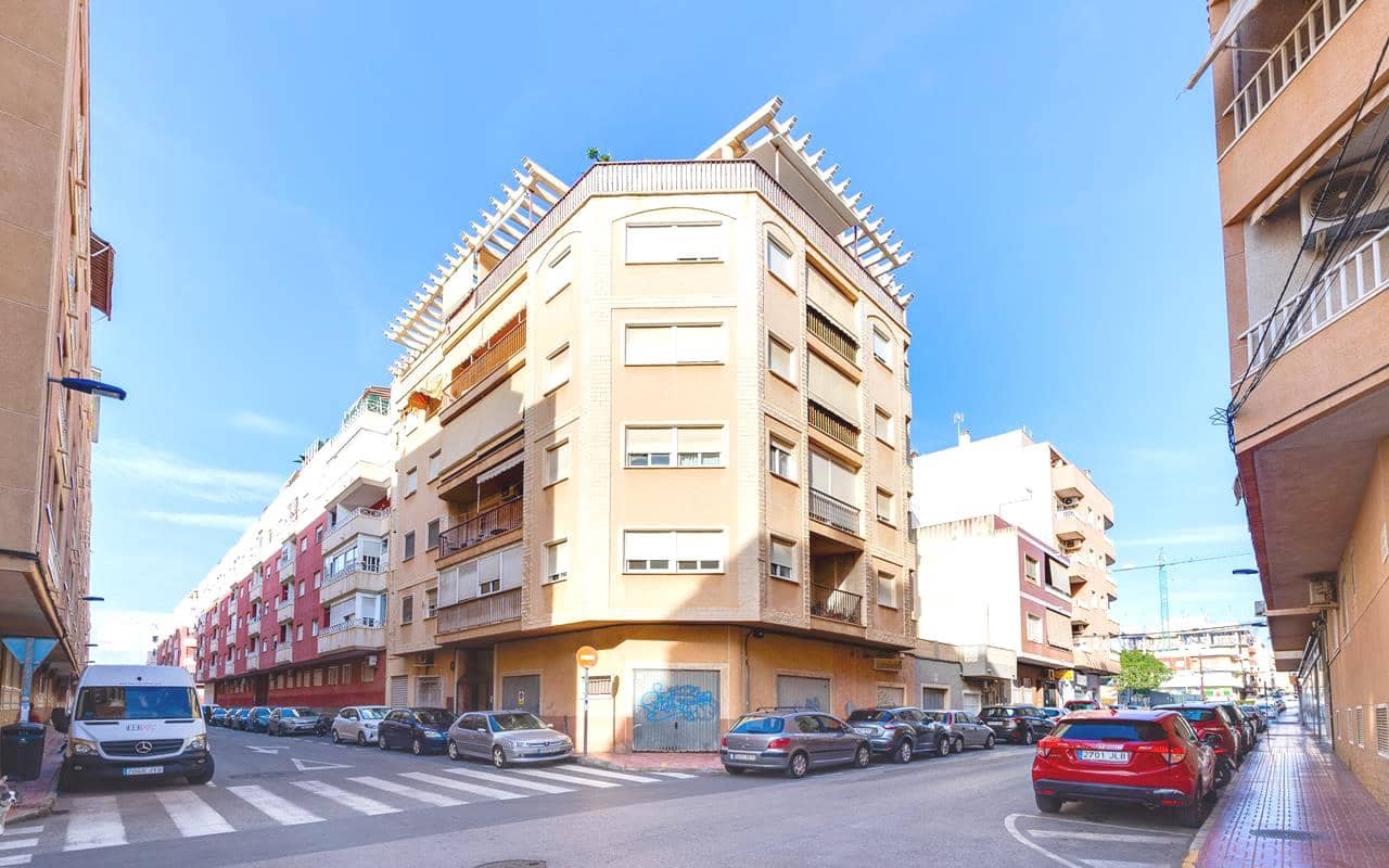 2 slaapkamer Appartement te koop in Torrevieja - € 169.500 (Ref: 9343334)
