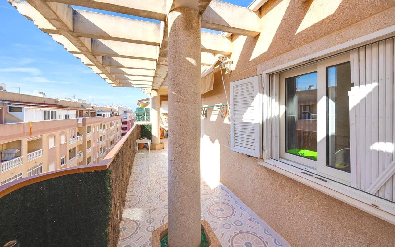 2 slaapkamer Appartement te koop in Torrevieja - € 169.500 (Ref: 9343334)