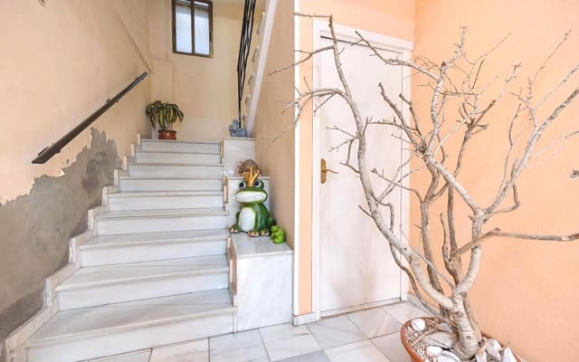 5 soveværelse Lejlighed til salg i Torrevieja - € 249.995 (Ref: 9343336)