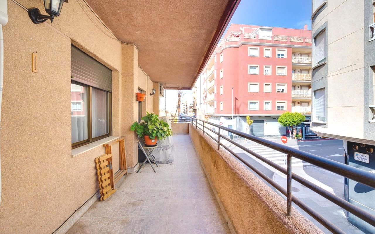 5 soveværelse Lejlighed til salg i Torrevieja - € 249.995 (Ref: 9343336)