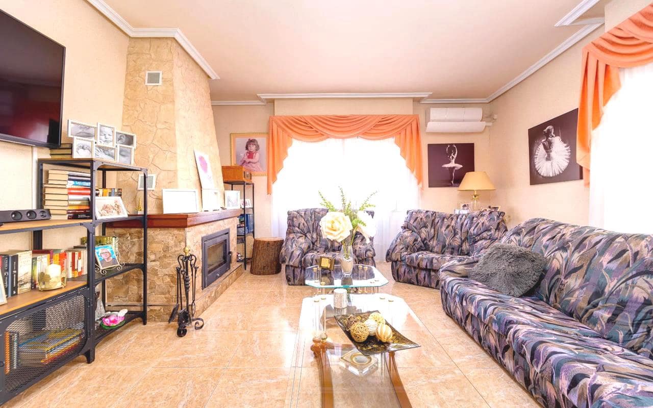 5 soveværelse Lejlighed til salg i Torrevieja - € 249.995 (Ref: 9343336)