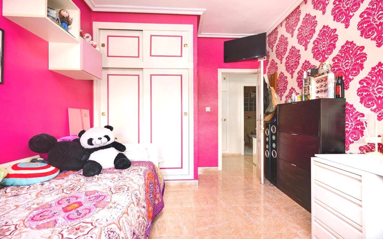 5 soveværelse Lejlighed til salg i Torrevieja - € 249.995 (Ref: 9343336)