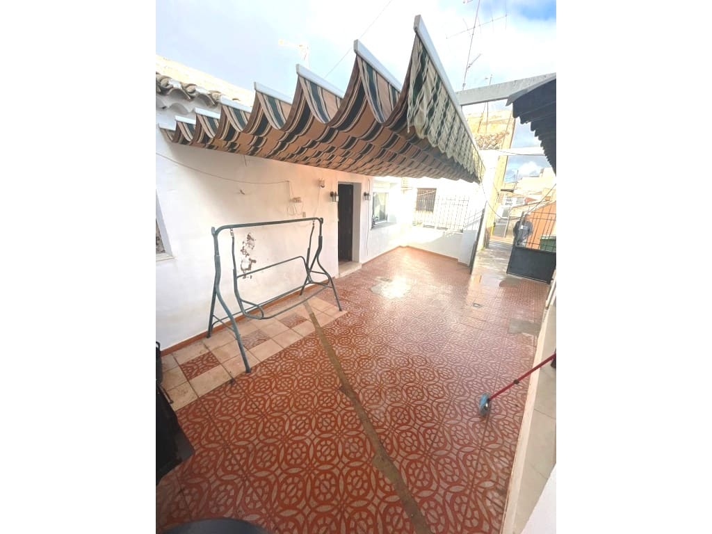 2 makuuhuone Rivitalo myytävänä paikassa Pinoso mukana 
autotalli - 86 000 € (Ref: 9343337)