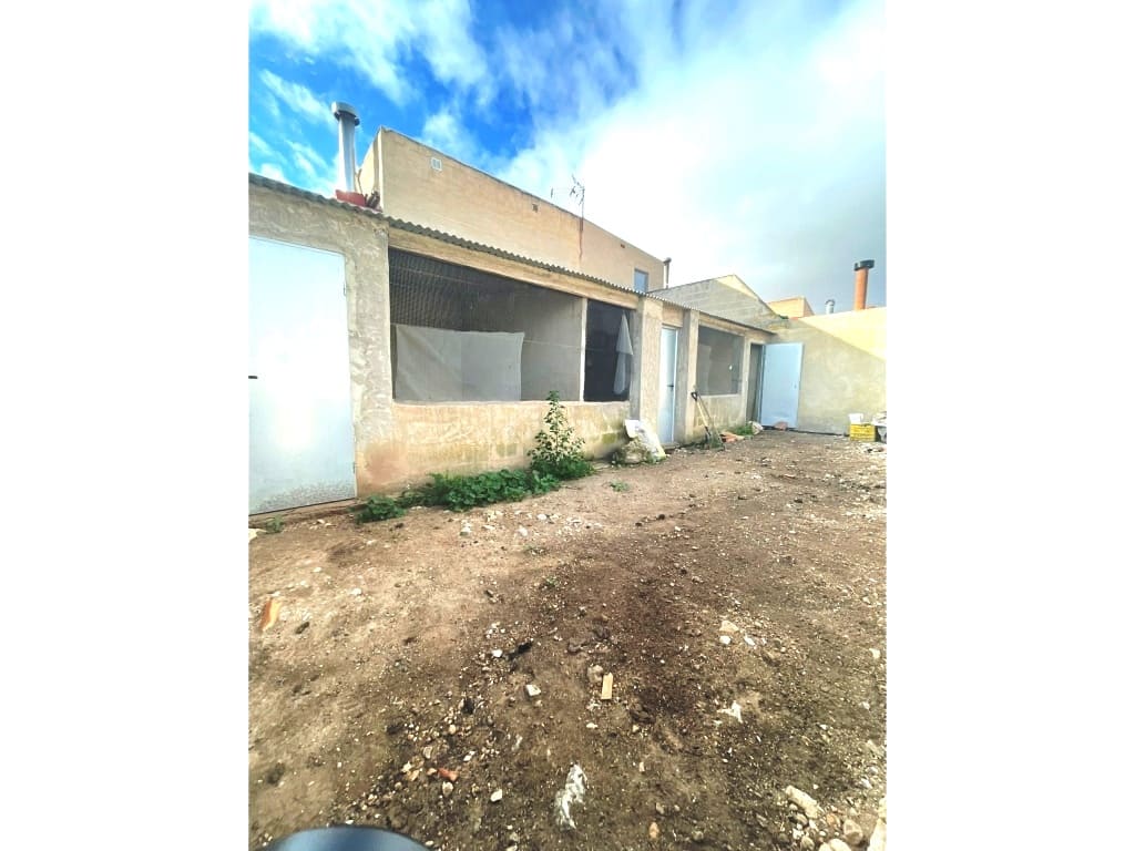 2 makuuhuone Rivitalo myytävänä paikassa Pinoso mukana 
autotalli - 86 000 € (Ref: 9343337)