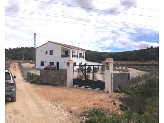 5-bedroom villa in Pinoso