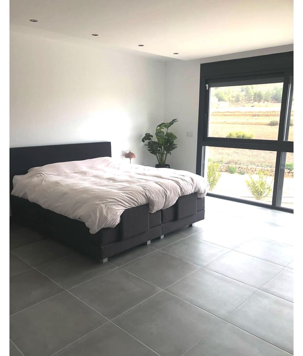 5 soverom Villa til salgs i Pinoso med garasje - € 410 000 (Ref: 9343338)