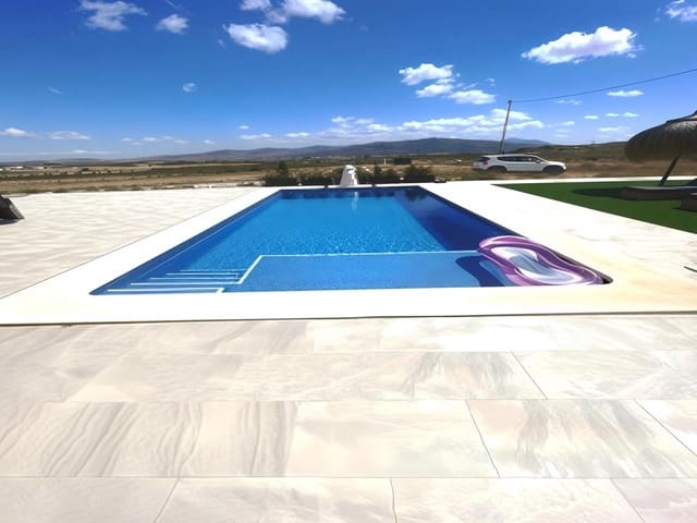 3 slaapkamer Villa te koop in Pinoso met zwembad garage - € 460.000 (Ref: 9343339)