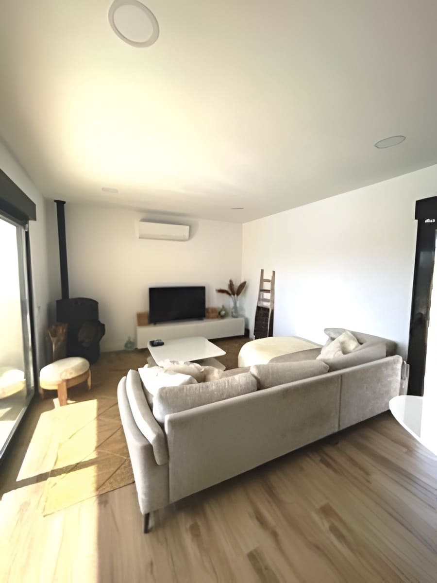 3 soveværelse Villa til salg i Pinoso med swimmingpool garage - € 460.000 (Ref: 9343339)