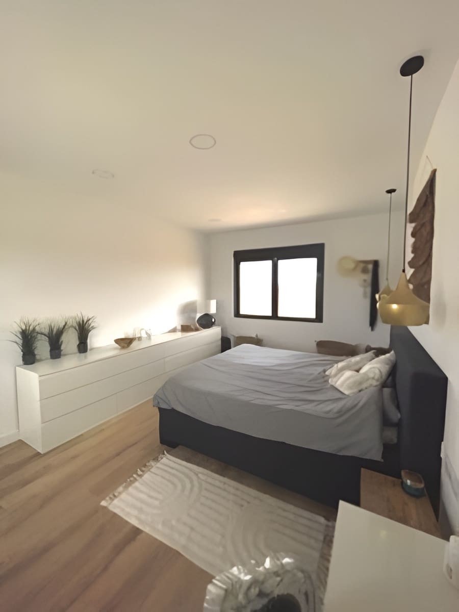 3 soveværelse Villa til salg i Pinoso med swimmingpool garage - € 460.000 (Ref: 9343339)