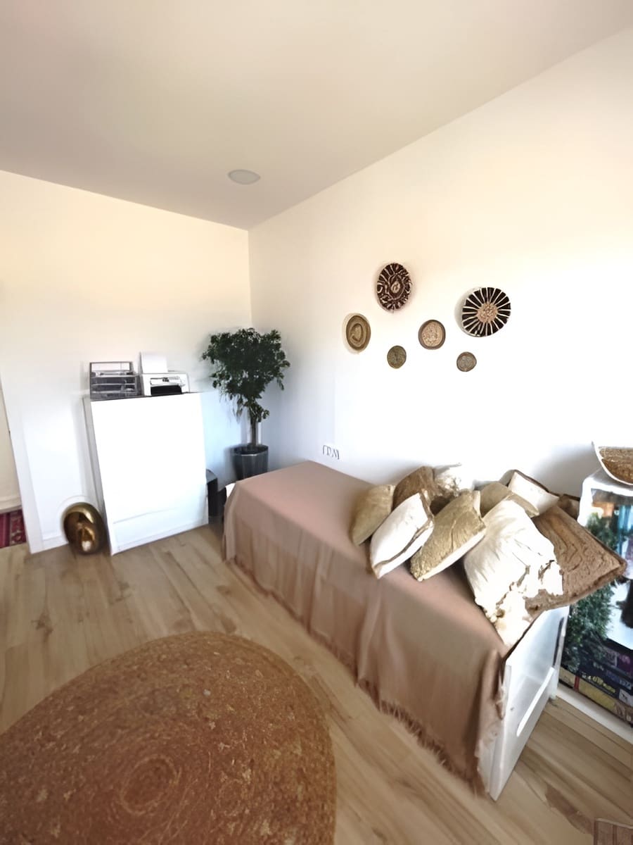 3 soveværelse Villa til salg i Pinoso med swimmingpool garage - € 460.000 (Ref: 9343339)