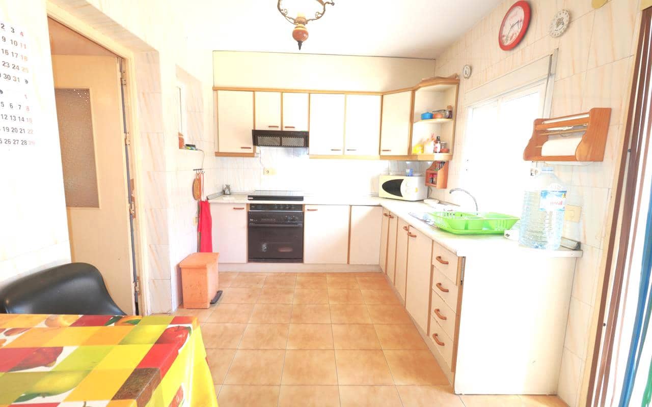 3 quarto Casa em Banda para venda em Torrevieja com garagem - 194 500 € (Ref: 9343340)