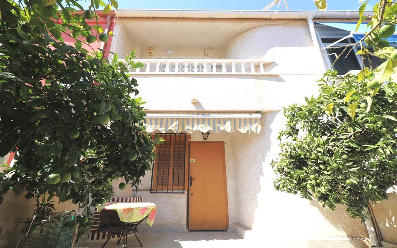 3 quarto Casa em Banda para venda em Torrevieja com garagem - 194 500 € (Ref: 9343340)