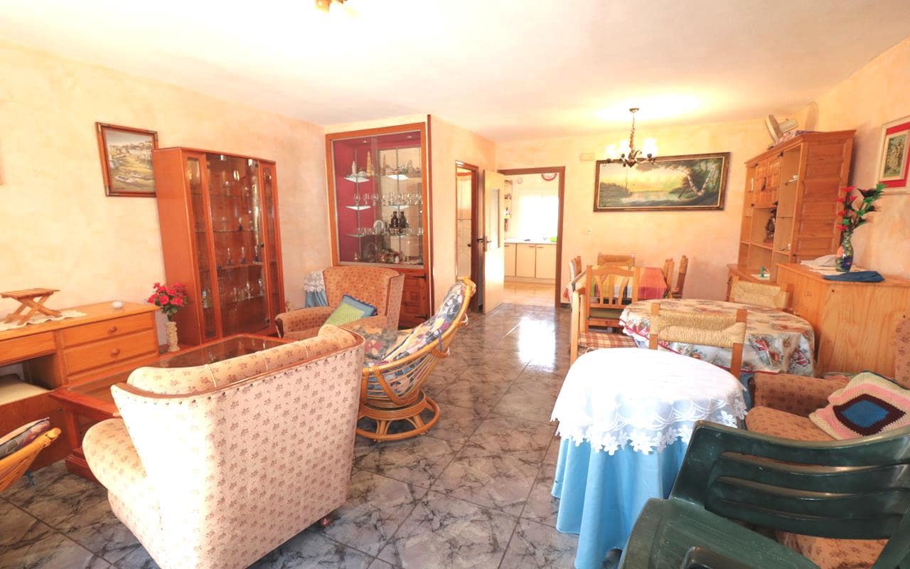 3 quarto Casa em Banda para venda em Torrevieja com garagem - 194 500 € (Ref: 9343340)