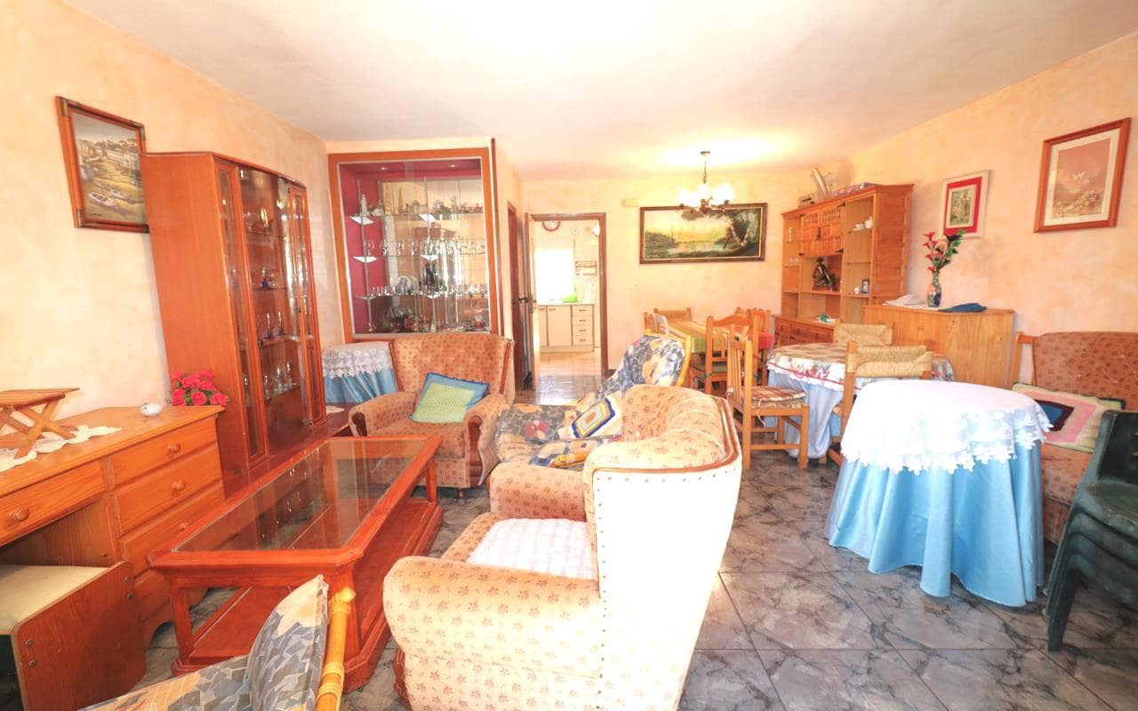 3 quarto Casa em Banda para venda em Torrevieja com garagem - 194 500 € (Ref: 9343340)