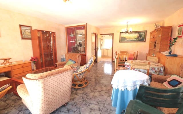3 quarto Casa em Banda para venda em Torrevieja com garagem - 194 500 € (Ref: 9343340)