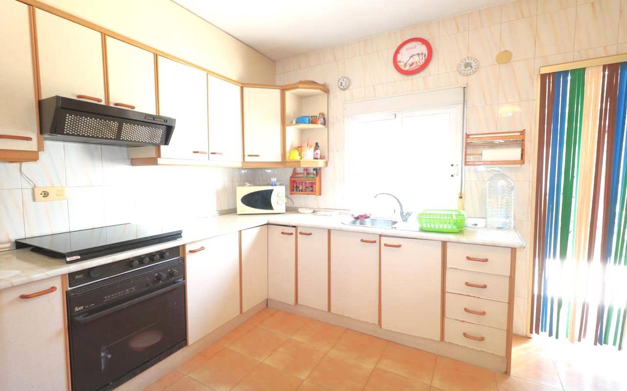 3 quarto Casa em Banda para venda em Torrevieja com garagem - 194 500 € (Ref: 9343340)