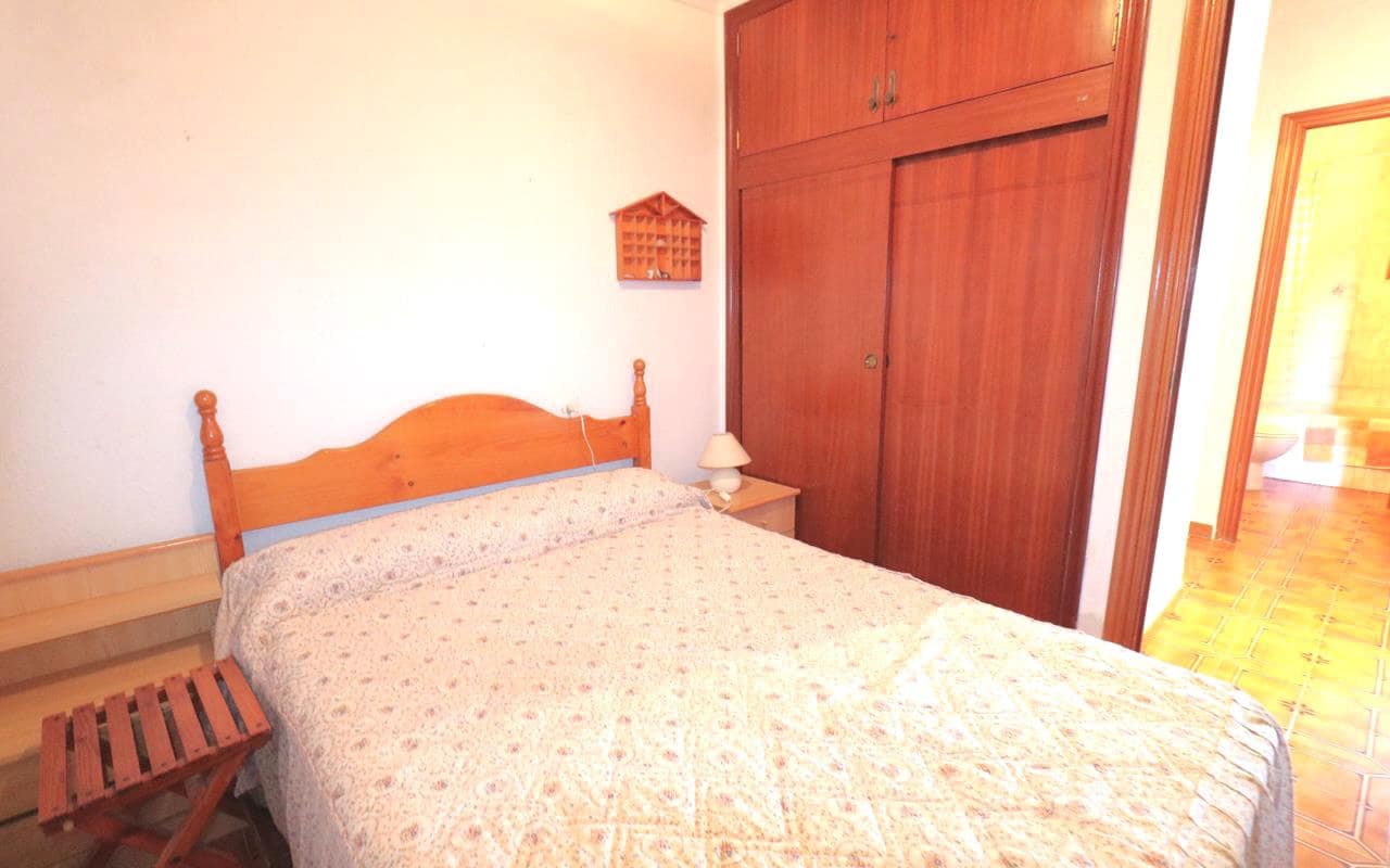 3 quarto Casa em Banda para venda em Torrevieja com garagem - 194 500 € (Ref: 9343340)