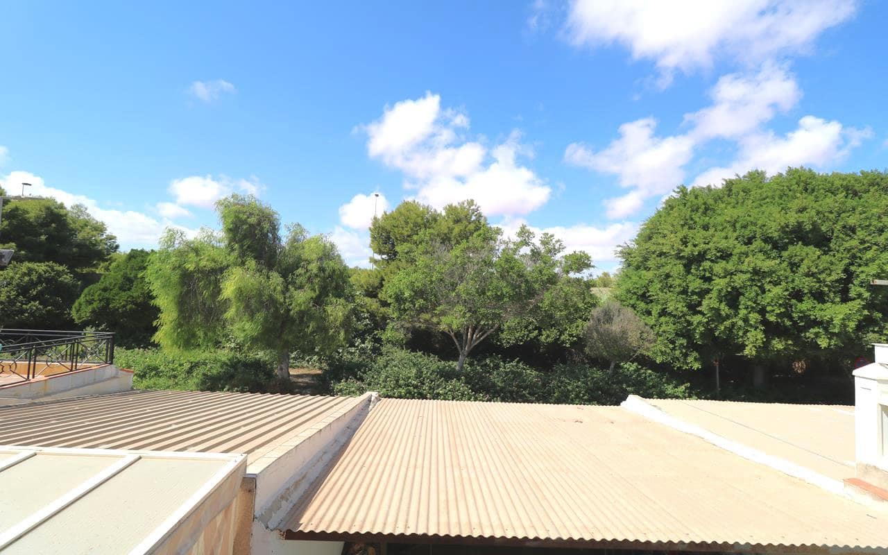 3 quarto Casa em Banda para venda em Torrevieja com garagem - 194 500 € (Ref: 9343340)