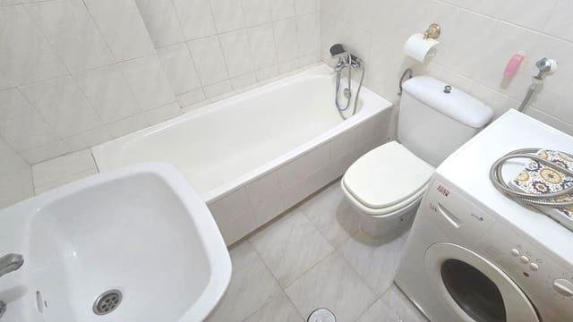 1 bedroom Studio for sale in La Mata, Torrevieja with pool - € 92,995 (Ref: 9343341)