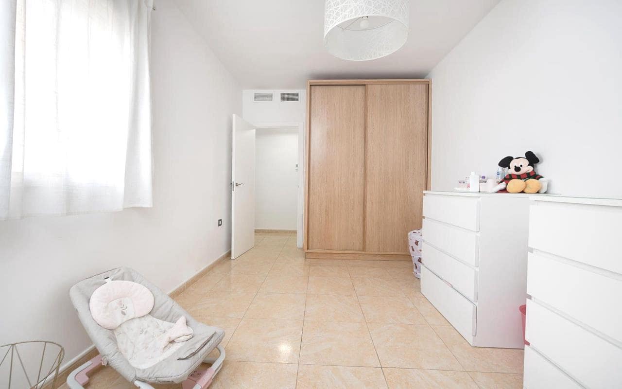 3 sovrum Lägenhet till salu i Torrevieja med garage - 244 995 € (Ref: 9343343)