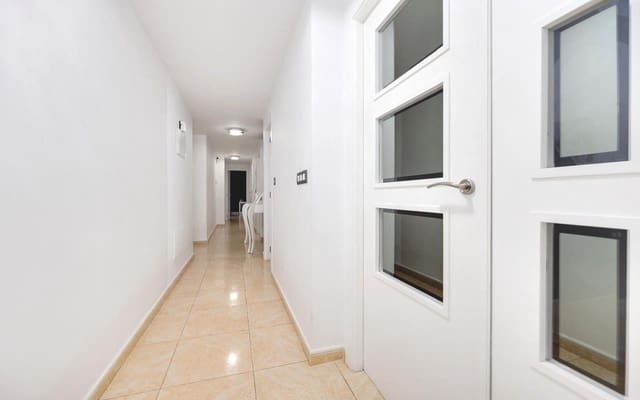 3 sovrum Lägenhet till salu i Torrevieja med garage - 244 995 € (Ref: 9343343)