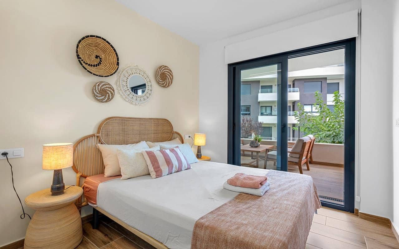 2 soverom Leilighet til salgs i Villamartin med svømmebasseng garasje - € 249 500 (Ref: 9343344)