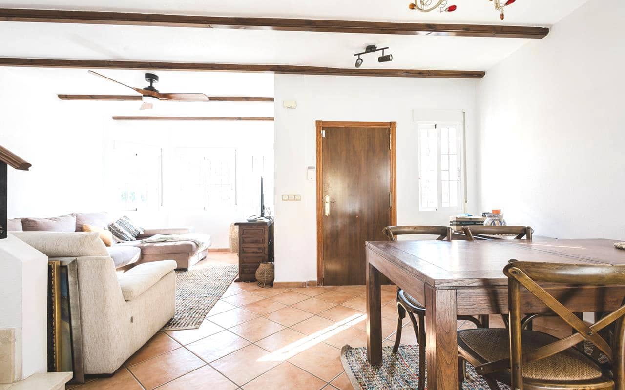 3 soverom Villa til salgs i Lo Crispin med svømmebasseng garasje - € 249 900 (Ref: 9343349)