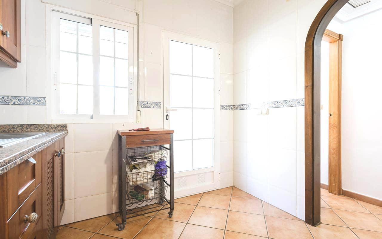 3 soverom Villa til salgs i Lo Crispin med svømmebasseng garasje - € 249 900 (Ref: 9343349)