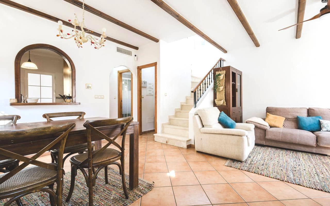 3 soverom Villa til salgs i Lo Crispin med svømmebasseng garasje - € 249 900 (Ref: 9343349)