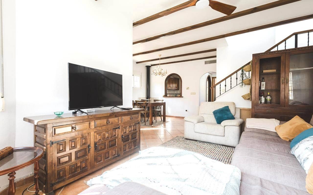 3 soverom Villa til salgs i Lo Crispin med svømmebasseng garasje - € 249 900 (Ref: 9343349)