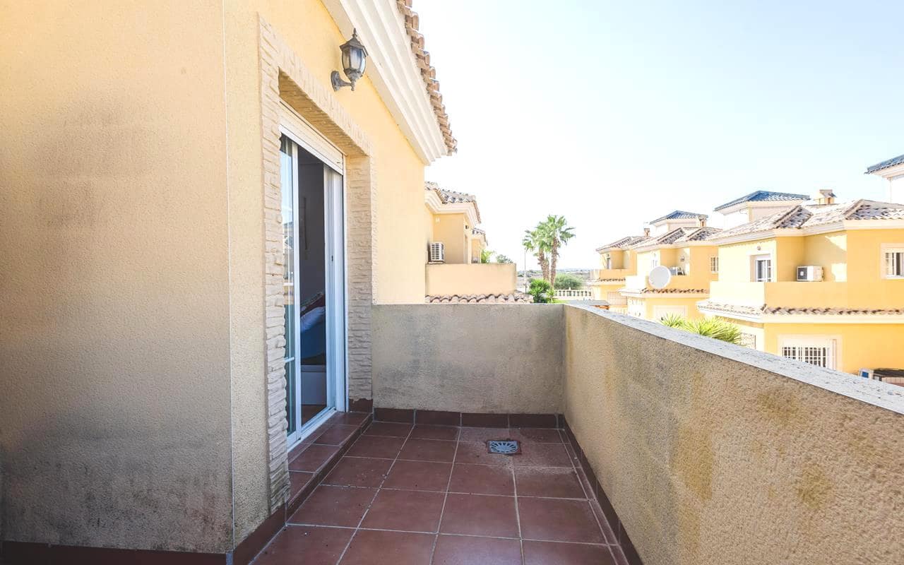 3 soverom Villa til salgs i Lo Crispin med svømmebasseng garasje - € 249 900 (Ref: 9343349)