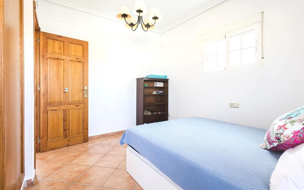 3 soverom Villa til salgs i Lo Crispin med svømmebasseng garasje - € 249 900 (Ref: 9343349)