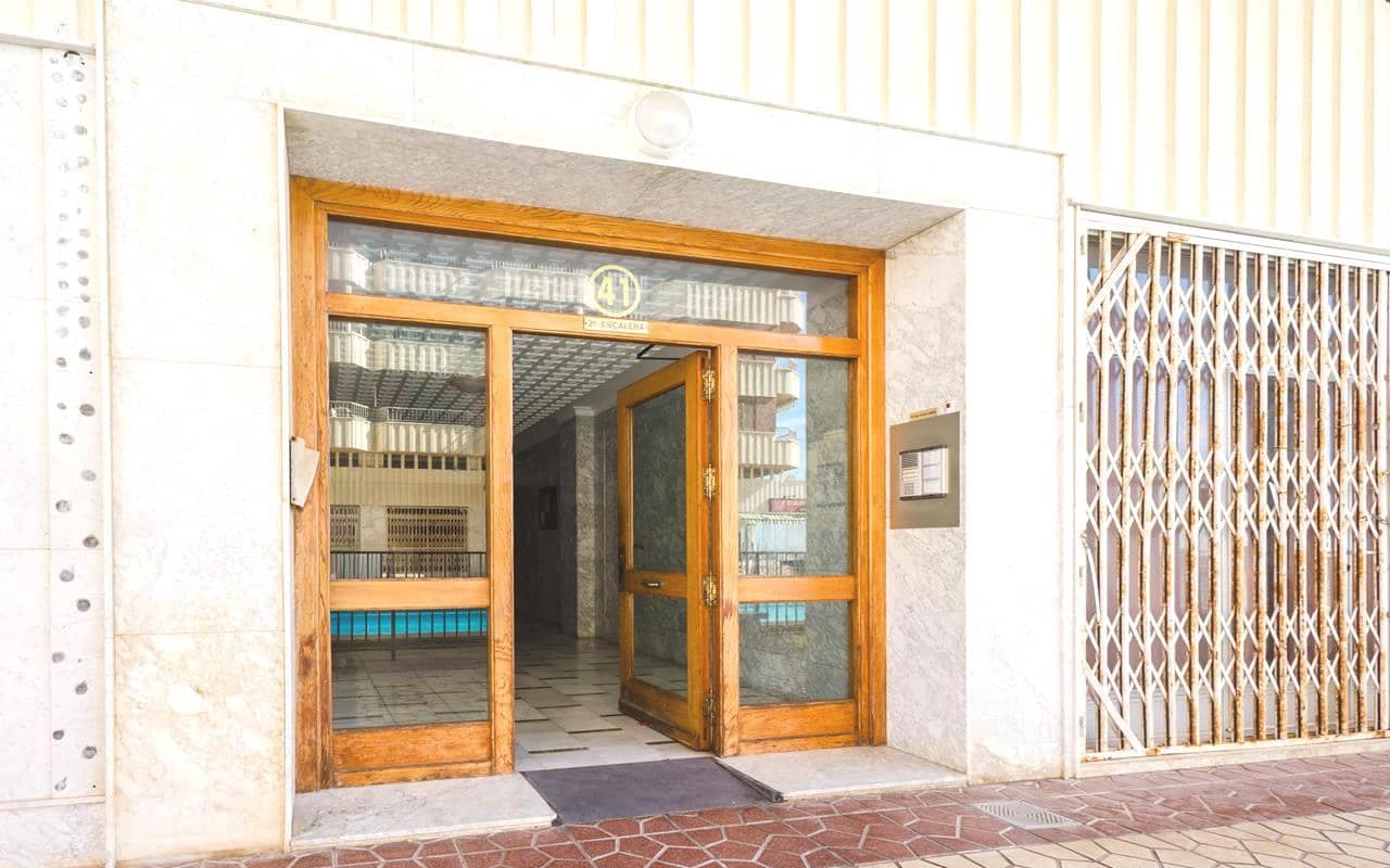 3 quarto Apartamento para venda em Torrevieja com piscina - 249 000 € (Ref: 9343353)