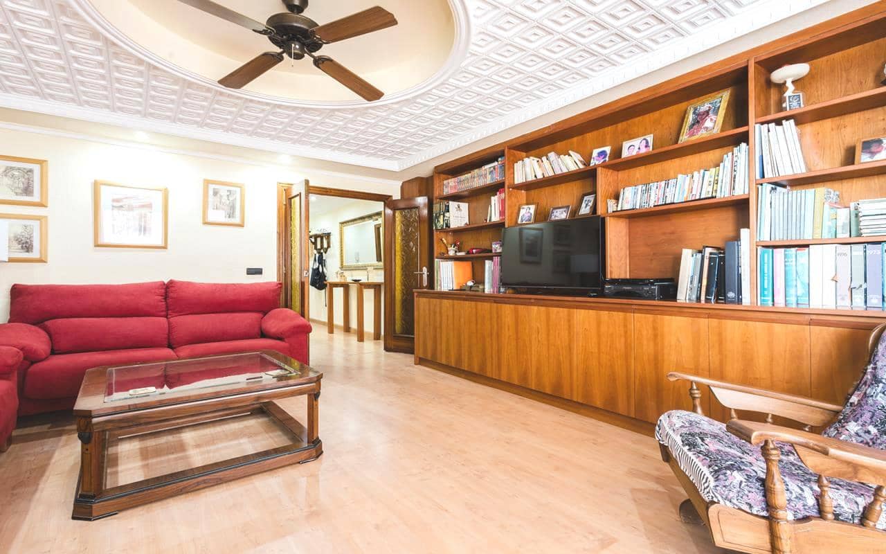 3 quarto Apartamento para venda em Torrevieja com piscina - 249 000 € (Ref: 9343353)