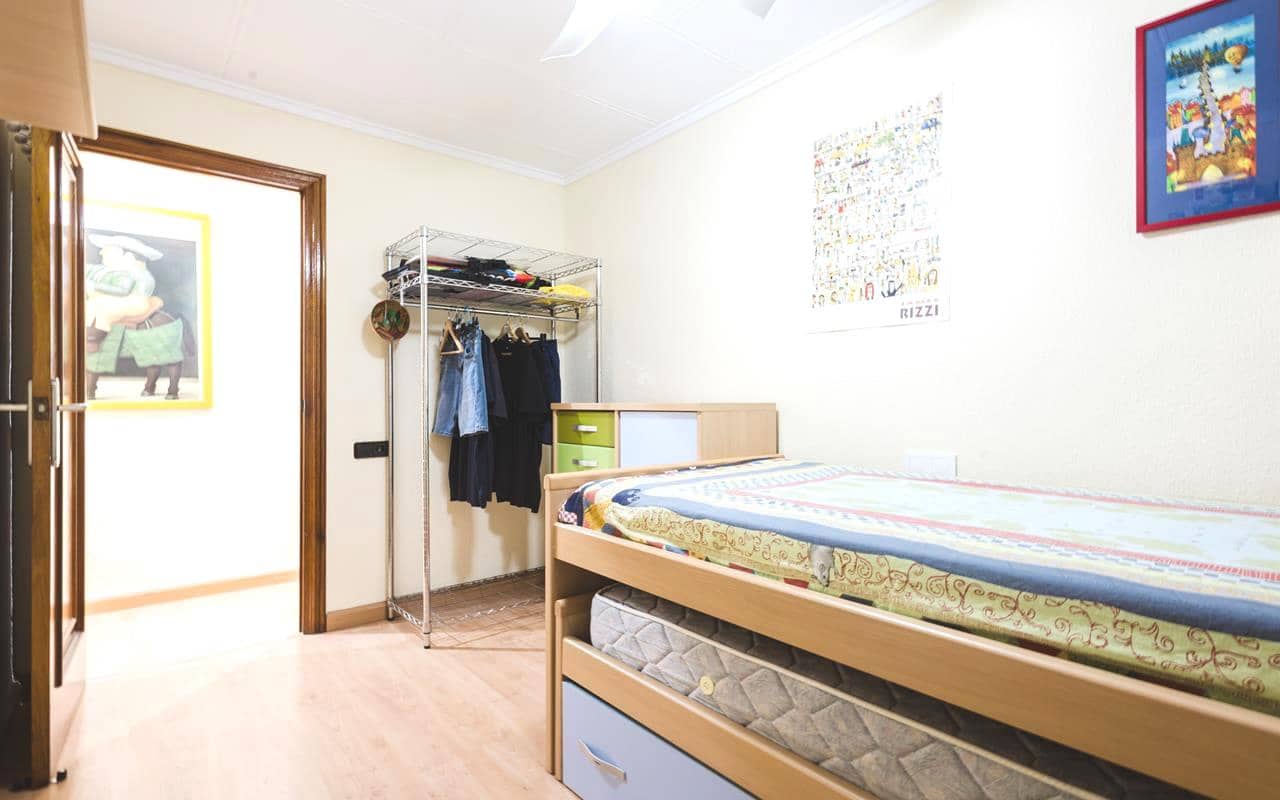 3 quarto Apartamento para venda em Torrevieja com piscina - 249 000 € (Ref: 9343353)