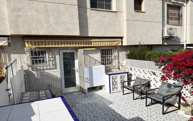 3 quarto Casa em Banda para venda em Torrevieja com piscina garagem - 199 000 € (Ref: 9343463)