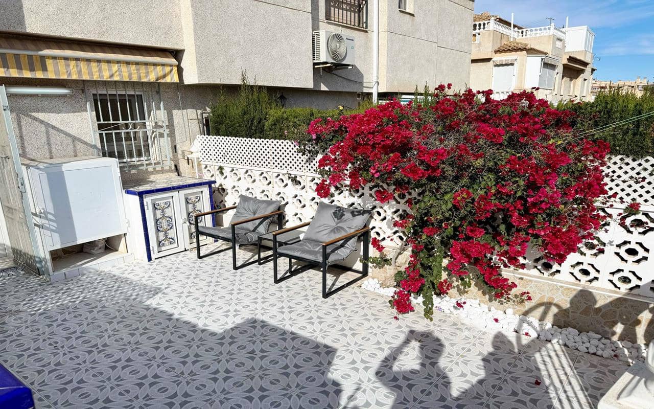 3 quarto Casa em Banda para venda em Torrevieja com piscina garagem - 199 000 € (Ref: 9343463)