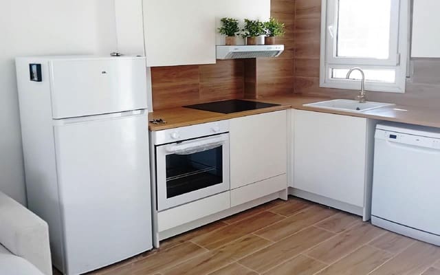 3 quarto Casa em Banda para venda em Torrevieja com piscina garagem - 199 000 € (Ref: 9343463)