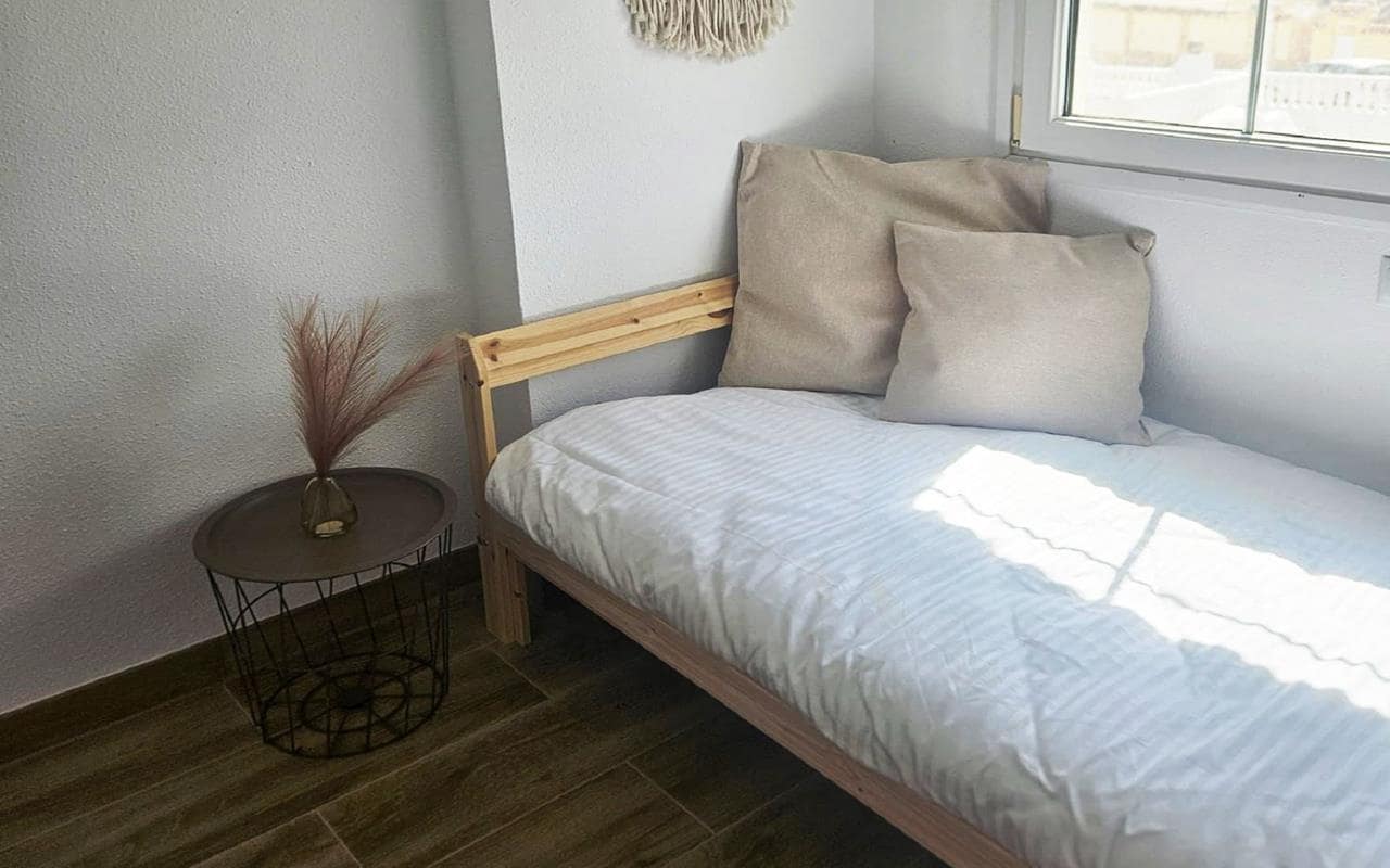 3 quarto Casa em Banda para venda em Torrevieja com piscina garagem - 199 000 € (Ref: 9343463)