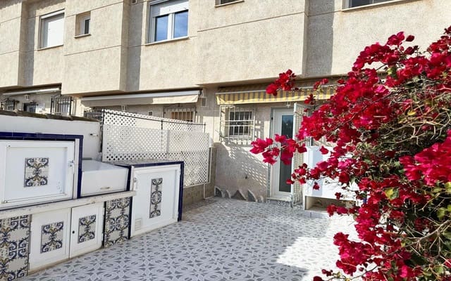 3 quarto Casa em Banda para venda em Torrevieja com piscina garagem - 199 000 € (Ref: 9343463)