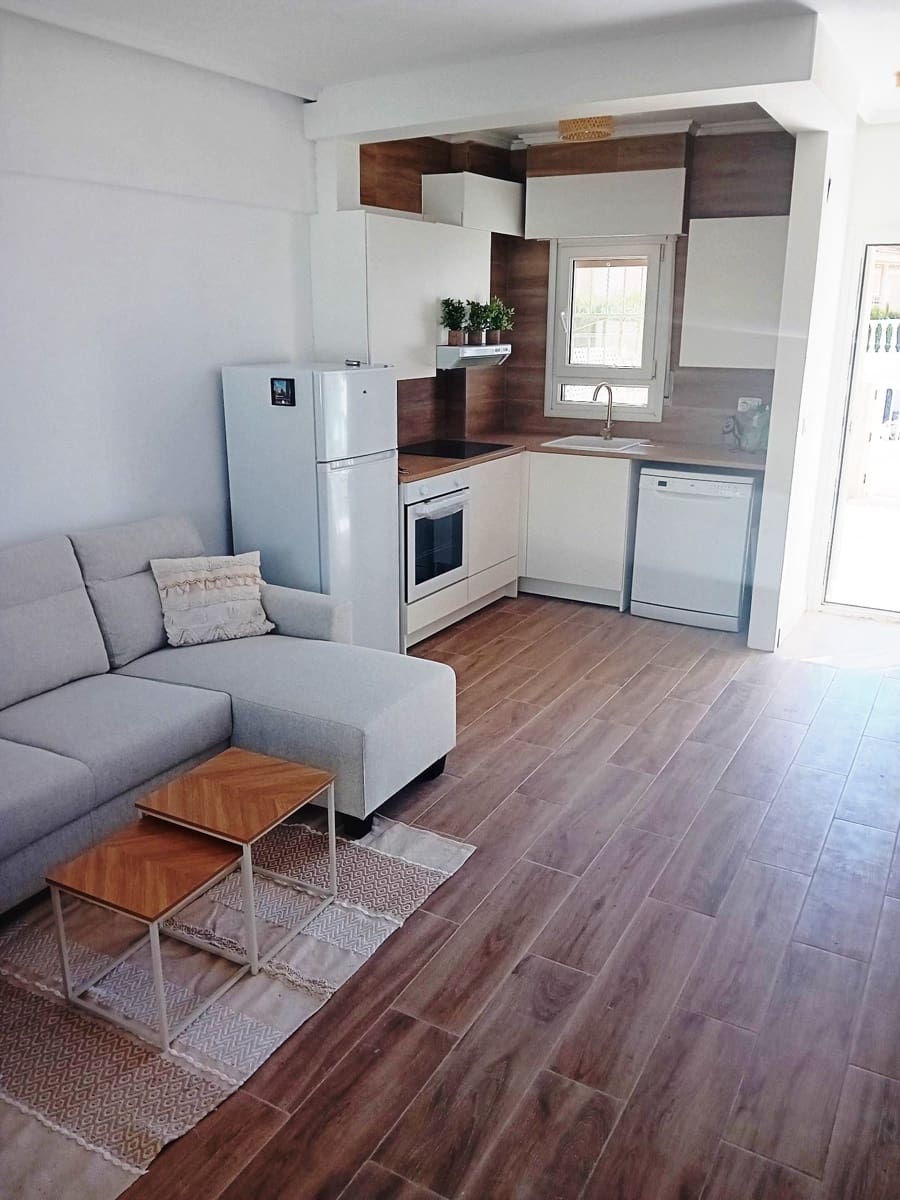 3 quarto Casa em Banda para venda em Torrevieja com piscina garagem - 199 000 € (Ref: 9343463)