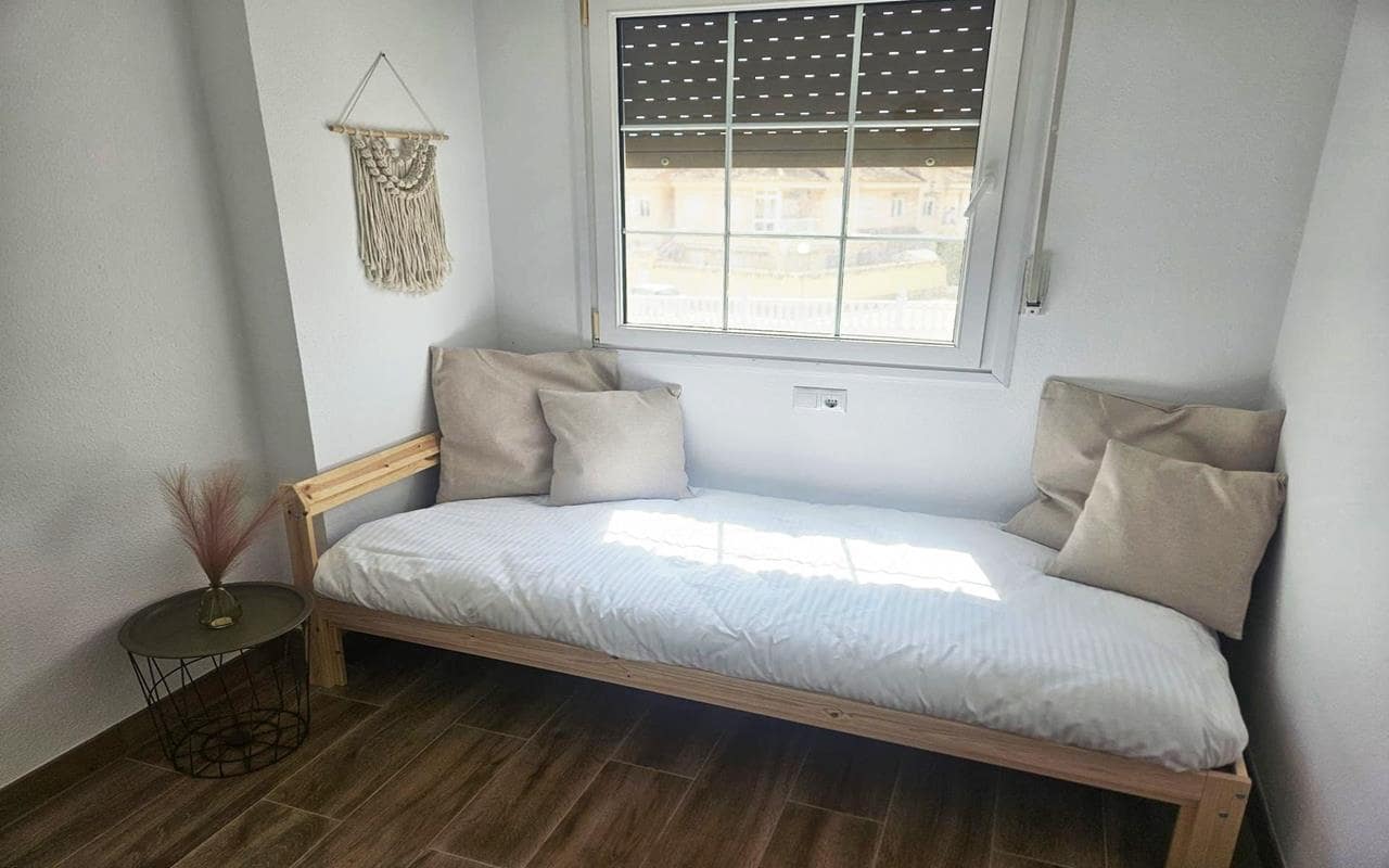 3 quarto Casa em Banda para venda em Torrevieja com piscina garagem - 199 000 € (Ref: 9343463)