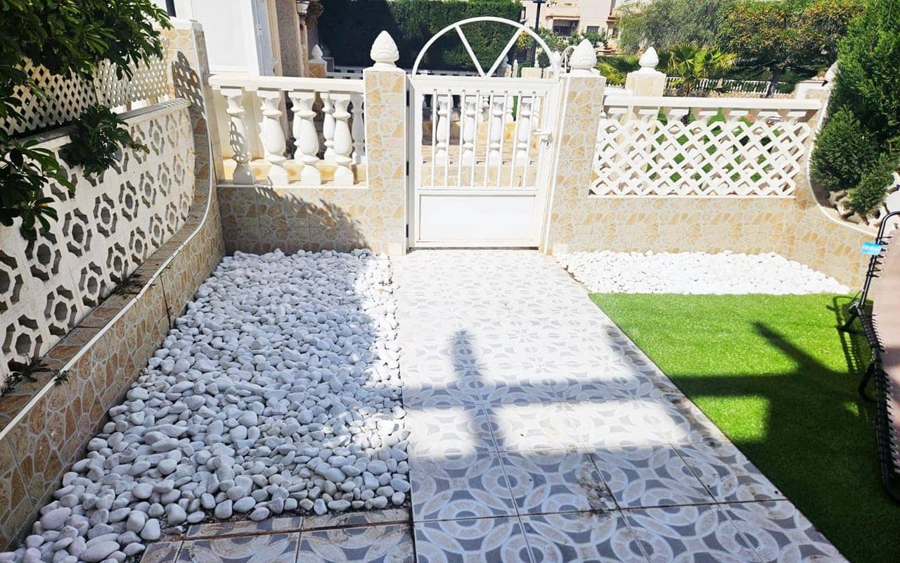 3 quarto Casa em Banda para venda em Torrevieja com piscina garagem - 199 000 € (Ref: 9343463)