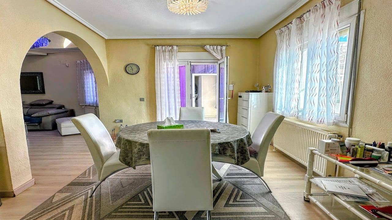 4 quarto Moradia para venda em Ciudad Quesada com piscina garagem - 595 000 € (Ref: 9343632)