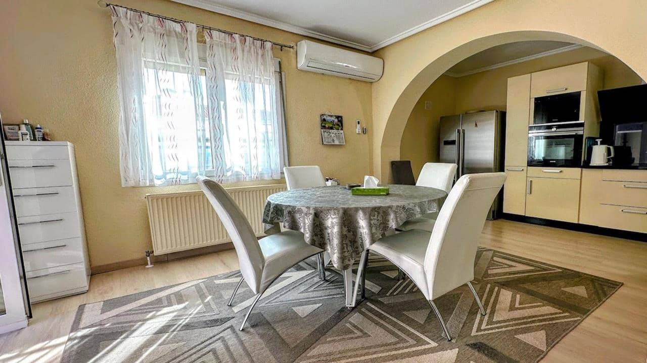 4 quarto Moradia para venda em Ciudad Quesada com piscina garagem - 595 000 € (Ref: 9343632)