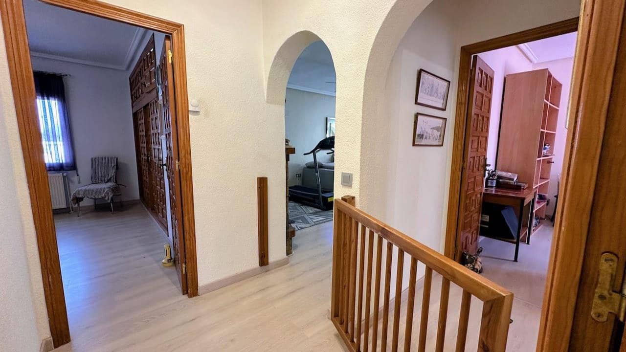 4 quarto Moradia para venda em Ciudad Quesada com piscina garagem - 595 000 € (Ref: 9343632)