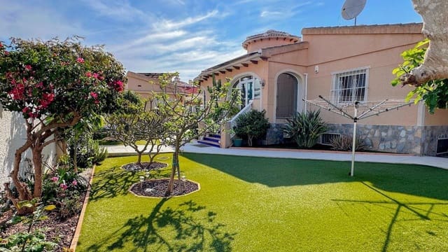 4 quarto Moradia para venda em Ciudad Quesada, Rojales com piscina garagem - 595 000 € (Ref: 9343632)