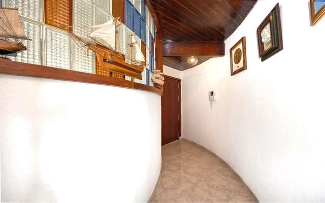 4 soveværelse Lejlighed til salg i Torrevieja med garage - € 389.500 (Ref: 9344084)