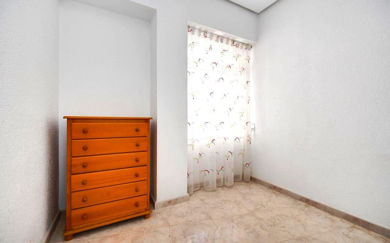 4 sovrum Lägenhet till salu i Torrevieja med garage - 389 500 € (Ref: 9344084)